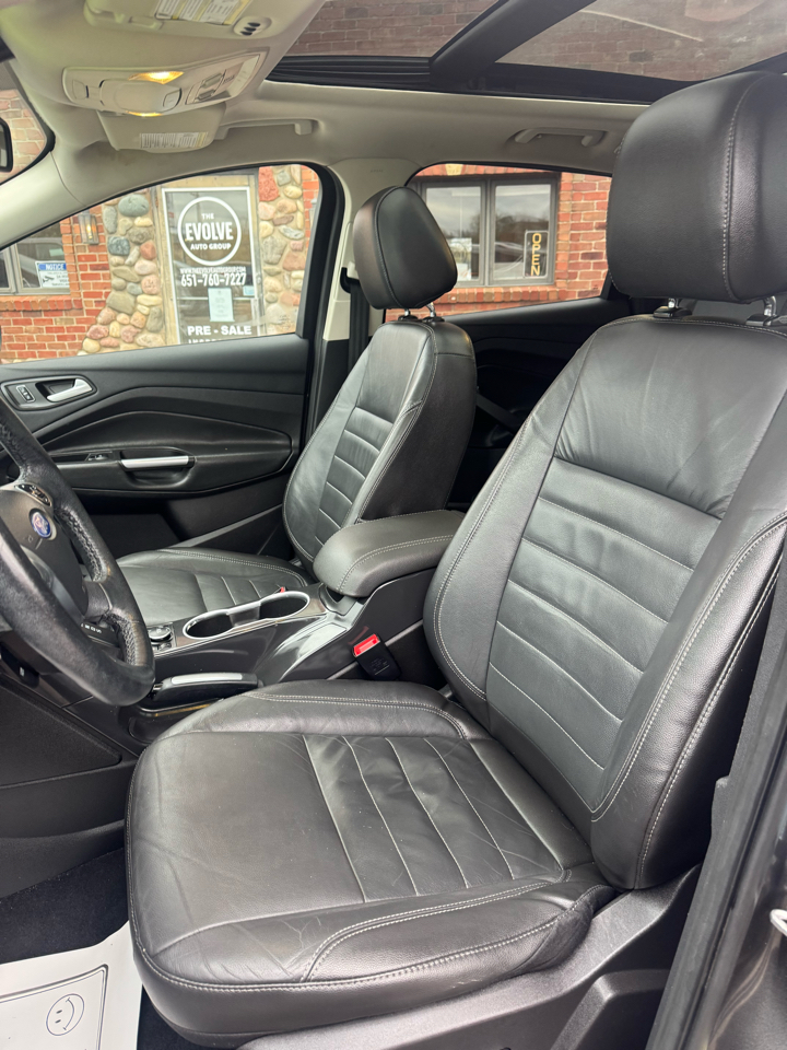 Ford Escape Titanium 4WD 2016