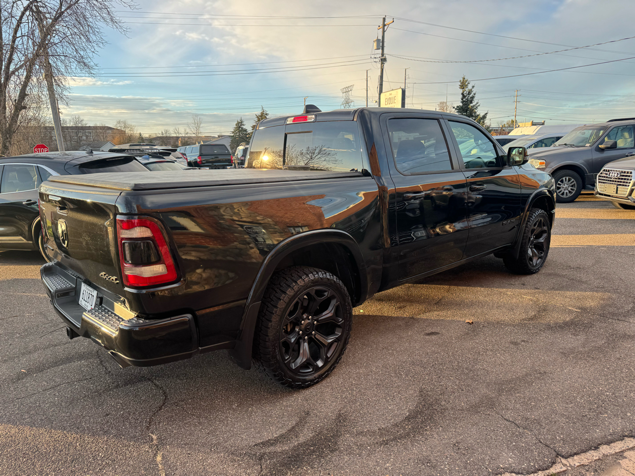 RAM 1500 Limited Crew Cab SWB 4WD 2024