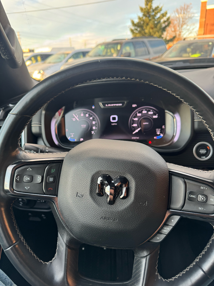 RAM 1500 Limited Crew Cab SWB 4WD 2024