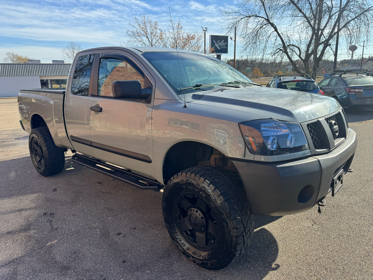 Nissan Titan XE King Cab 4WD 2005