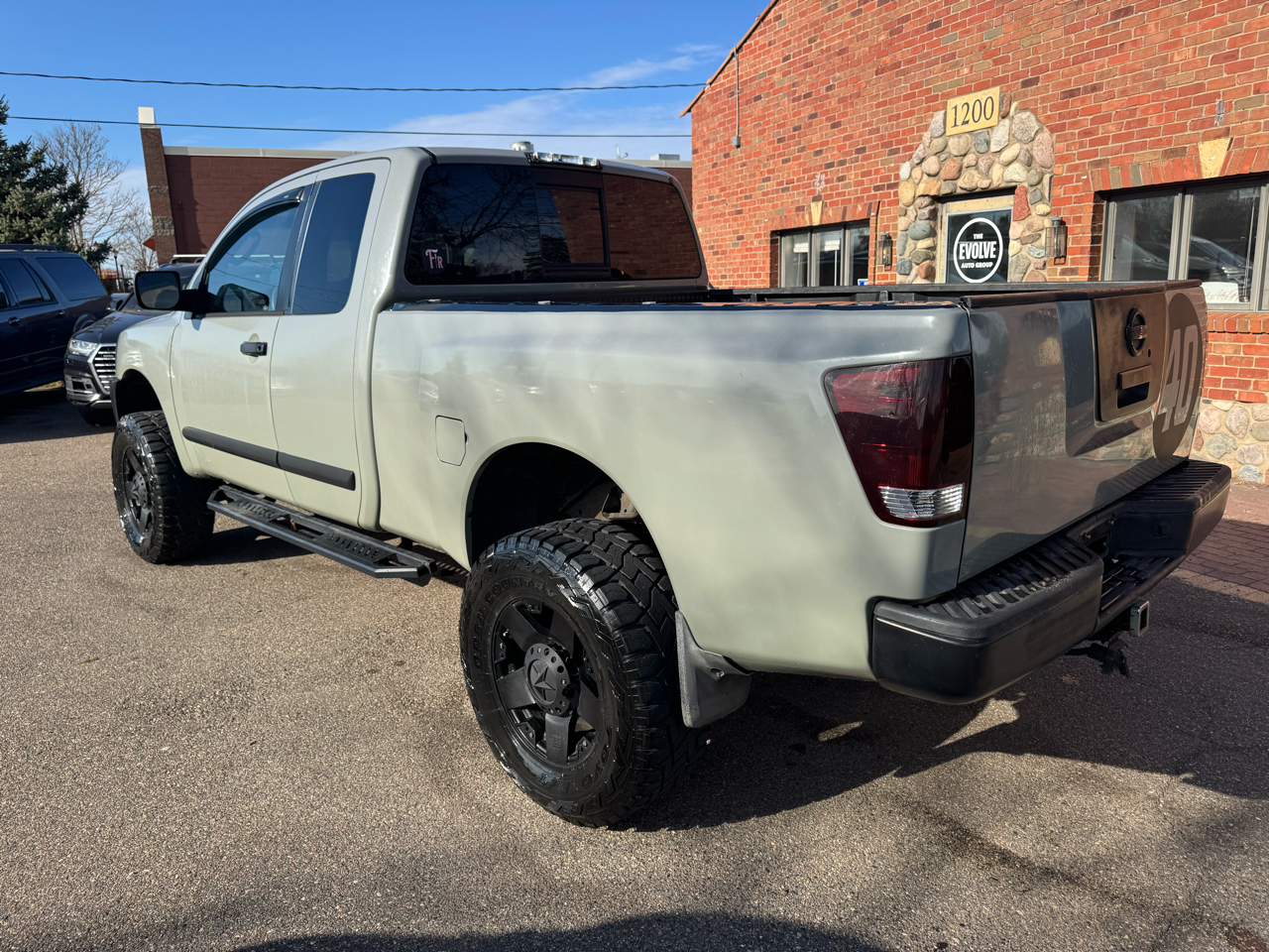 Nissan Titan XE King Cab 4WD 2005