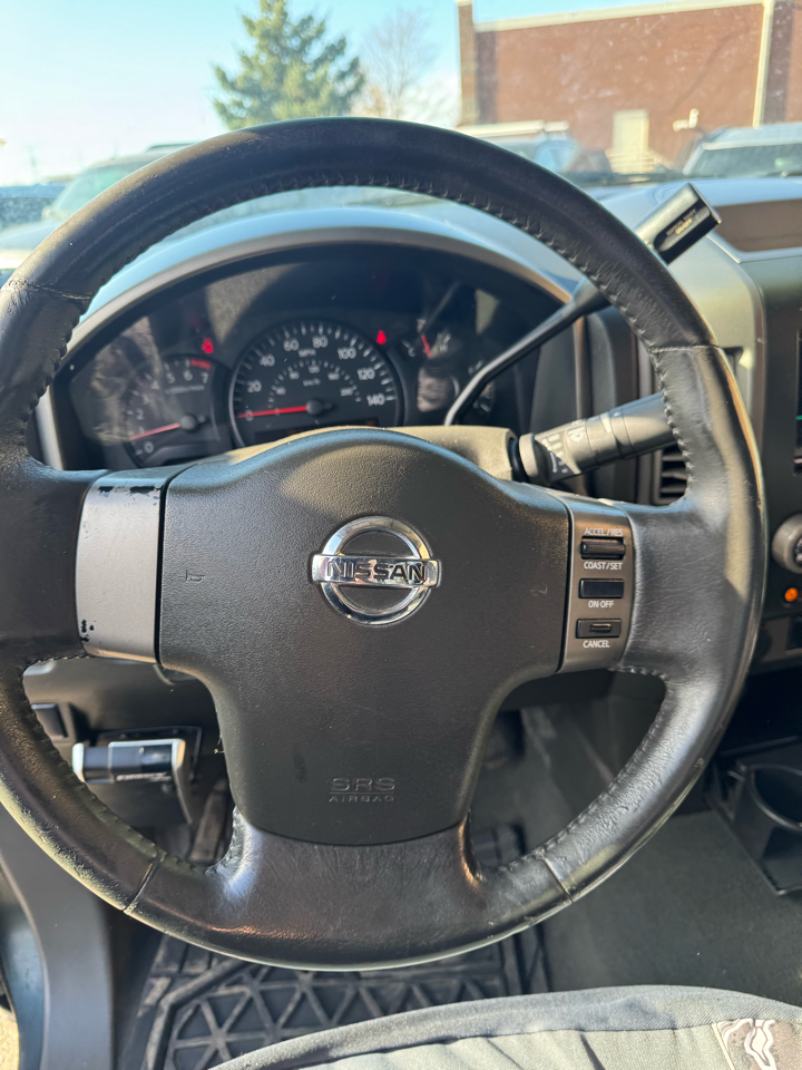 Nissan Titan XE King Cab 4WD 2005