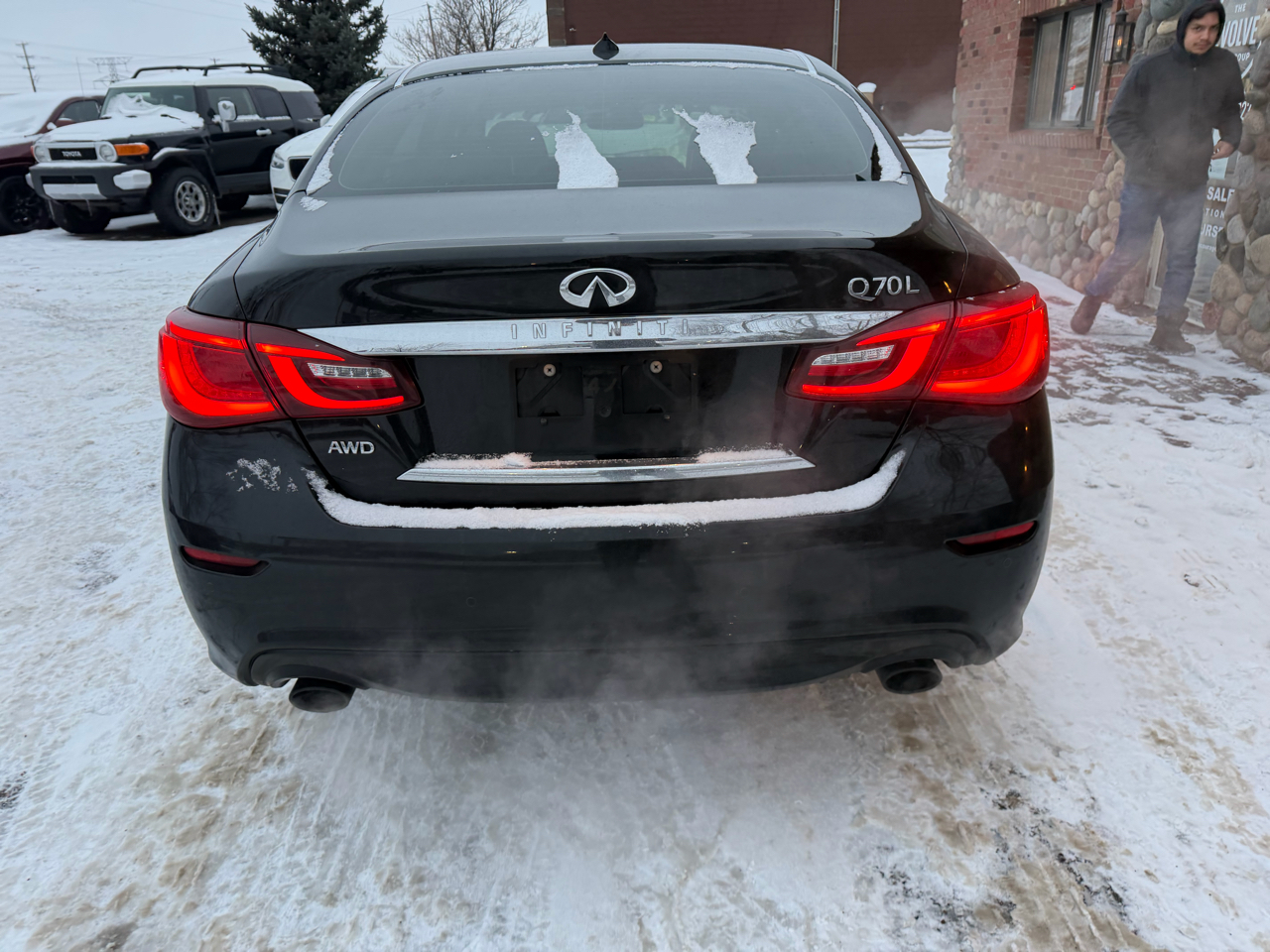 Infiniti Q70 L 5.6 AWD 2016