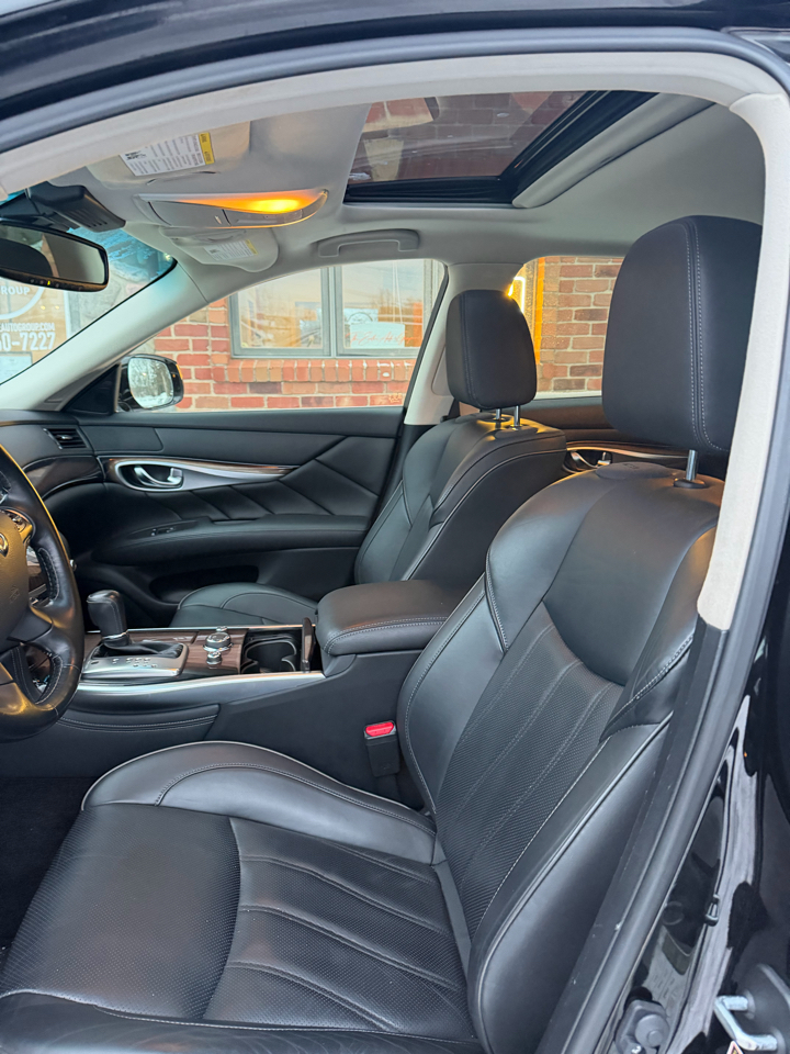 Infiniti Q70 L 5.6 AWD 2016