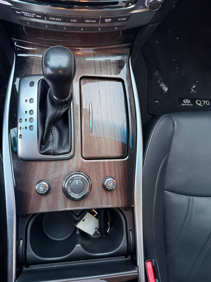 Infiniti Q70 L 5.6 AWD 2016