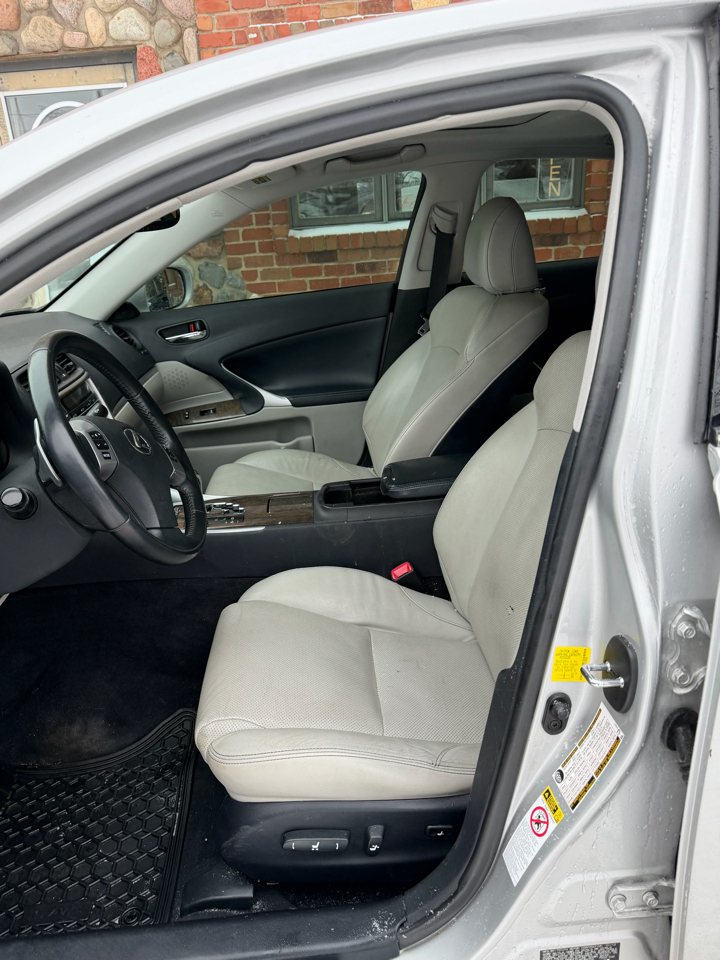 Lexus IS IS 250 AWD 2012