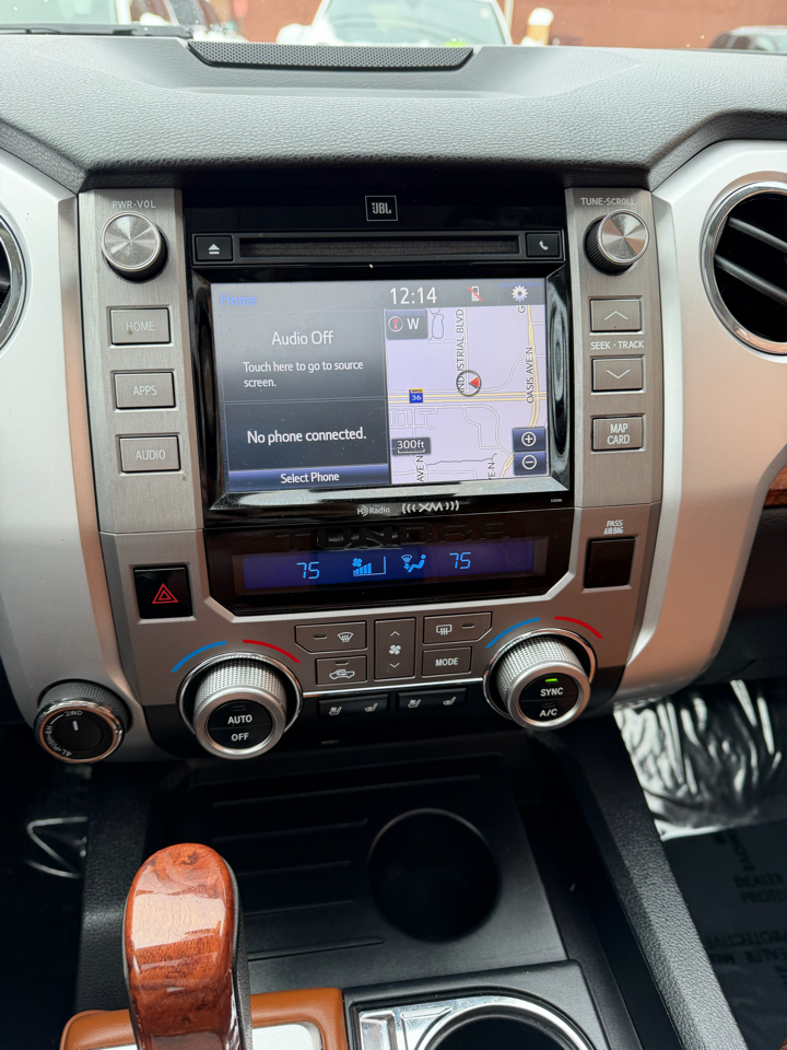 Toyota Tundra Platinum CrewMax 5.7L 4WD 2019