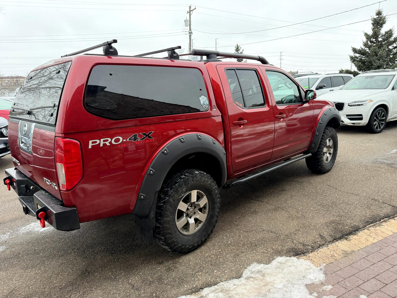 Nissan Frontier PRO-4X Crew Cab 4WD 2012