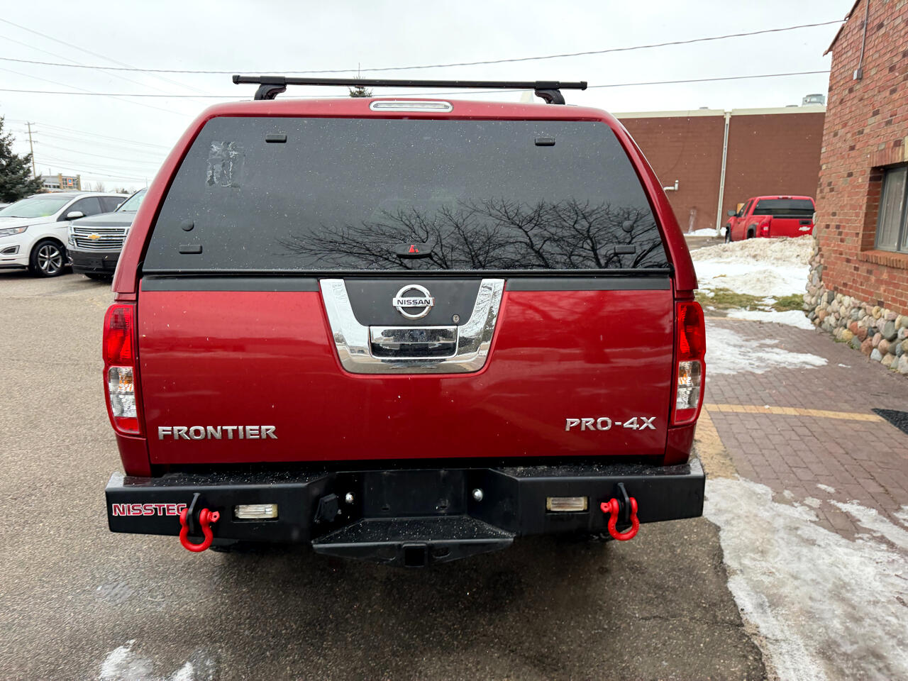Nissan Frontier PRO-4X Crew Cab 4WD 2012