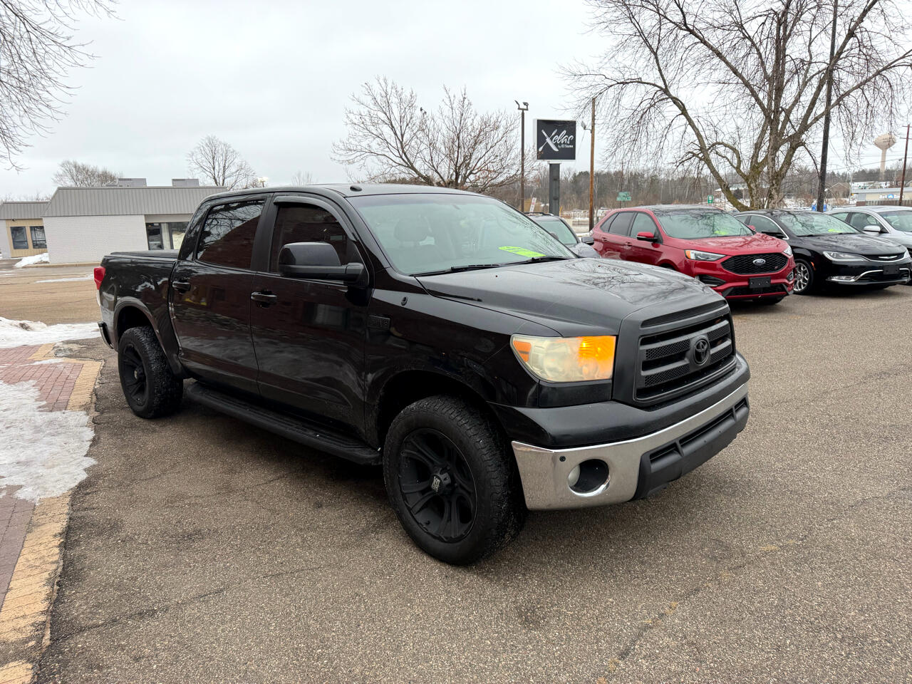 Toyota Tundra Limited 5.7L FFV CrewMax 4WD 2010