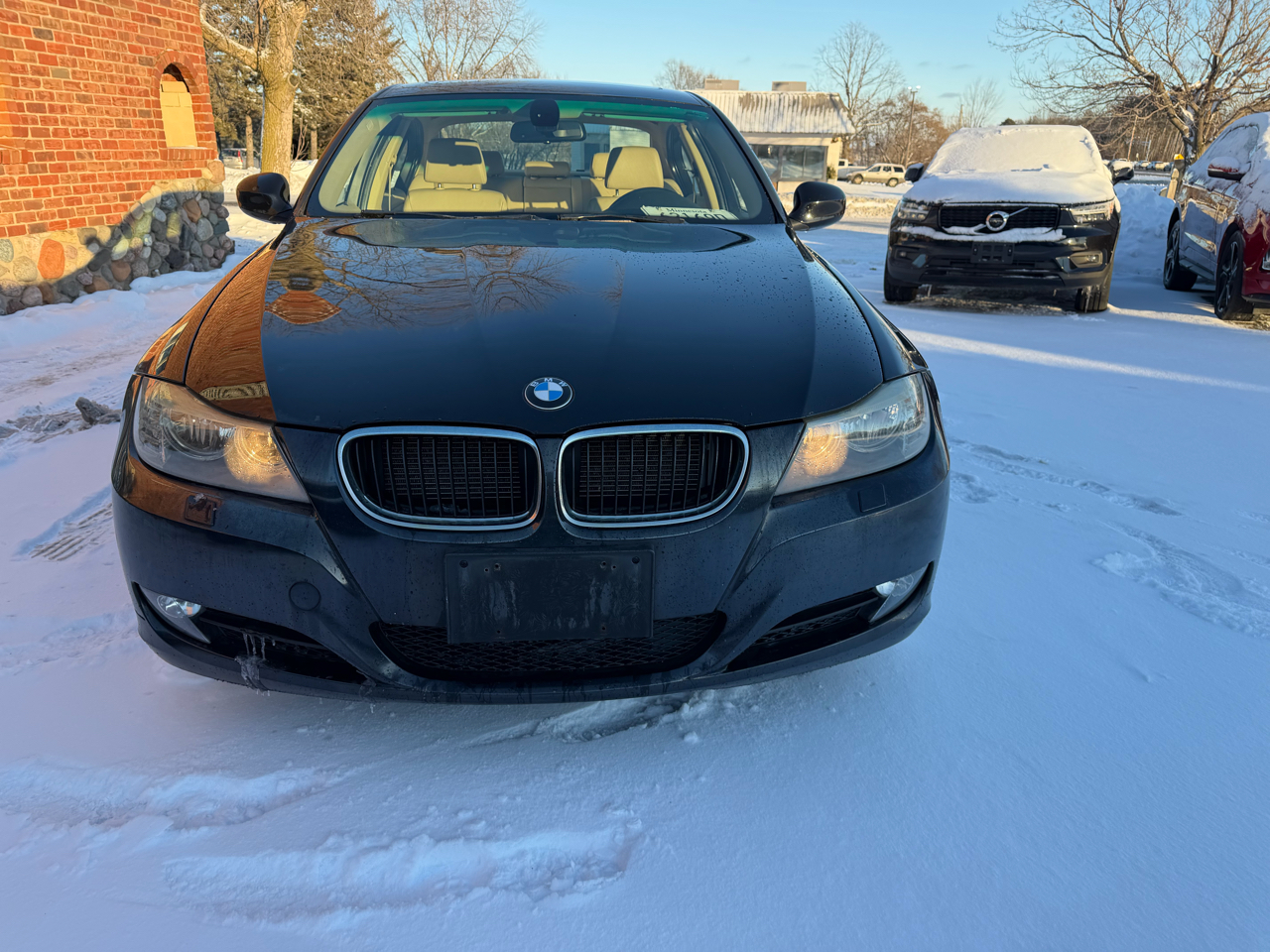 BMW 3-Series 328i xDrive 2011