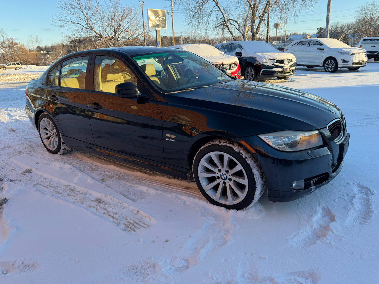 BMW 3-Series 328i xDrive 2011