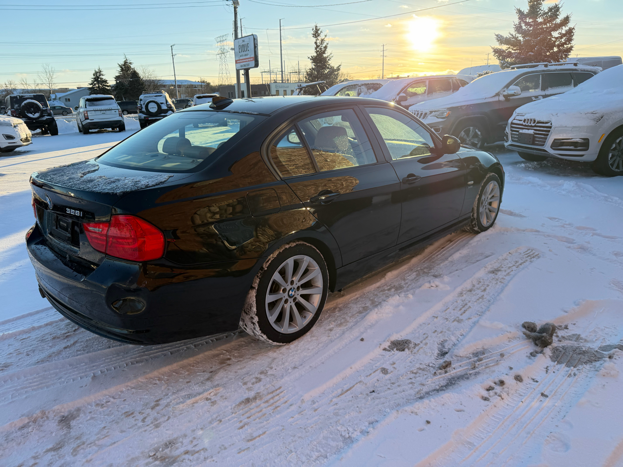 BMW 3-Series 328i xDrive 2011