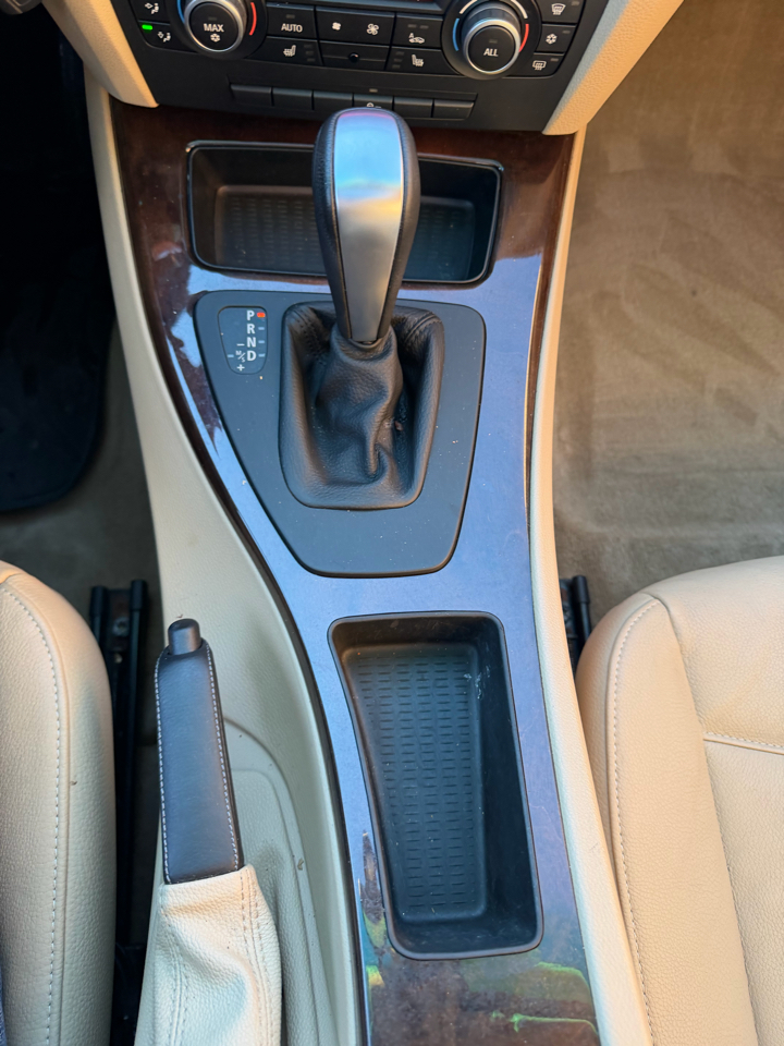 BMW 3-Series 328i xDrive 2011