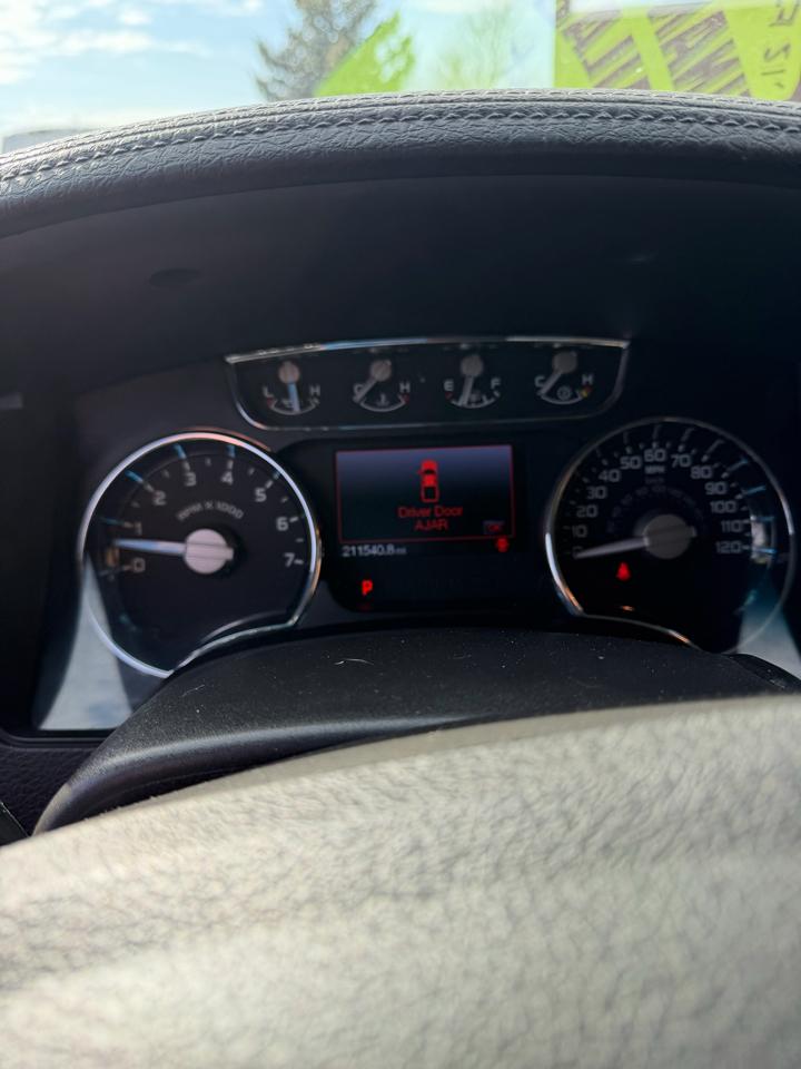 Ford F-150 Lariat SuperCrew 5.5-ft. Bed 4WD 2012