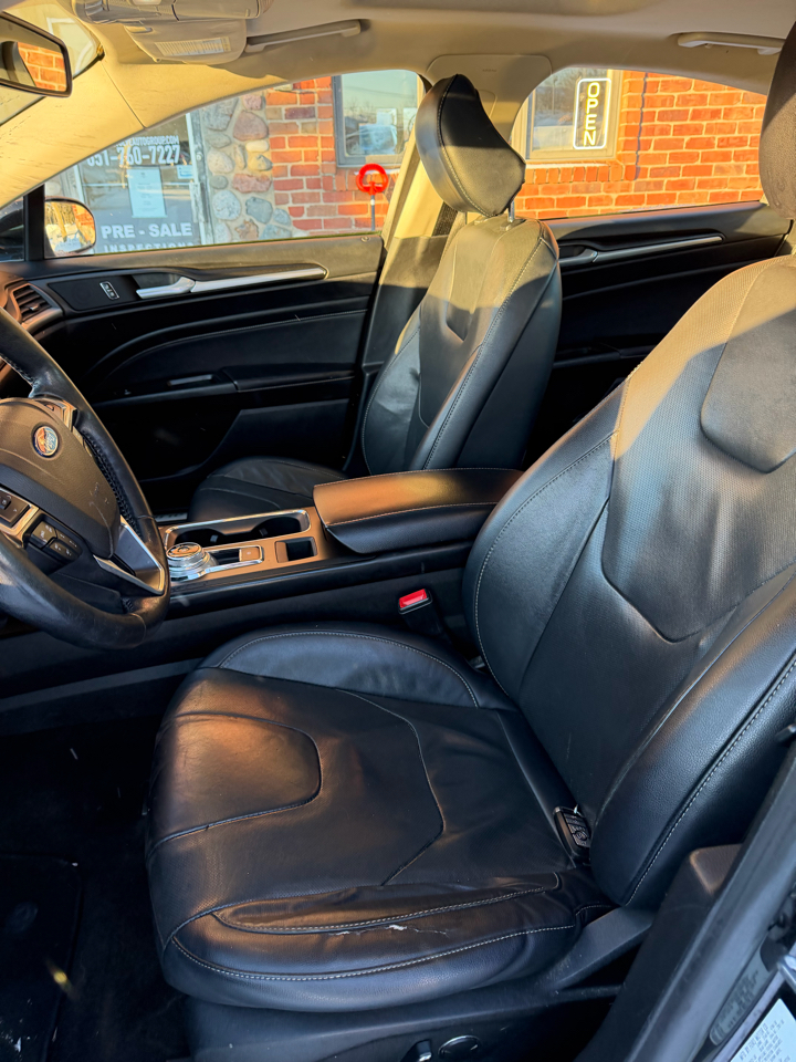 Ford Fusion Titanium AWD 2020