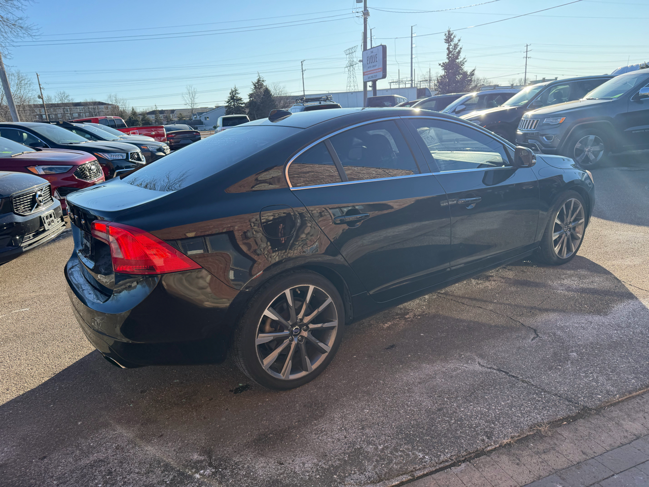 Volvo S60 T5 Premier 4D Sedan AWD 2015