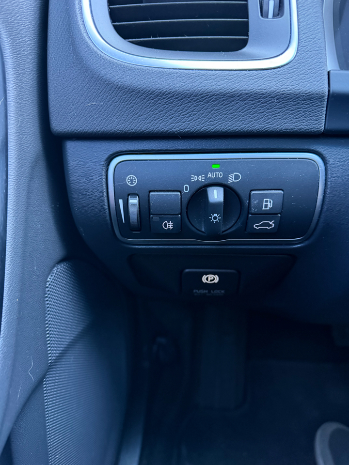 Volvo S60 T5 Premier 4D Sedan AWD 2015