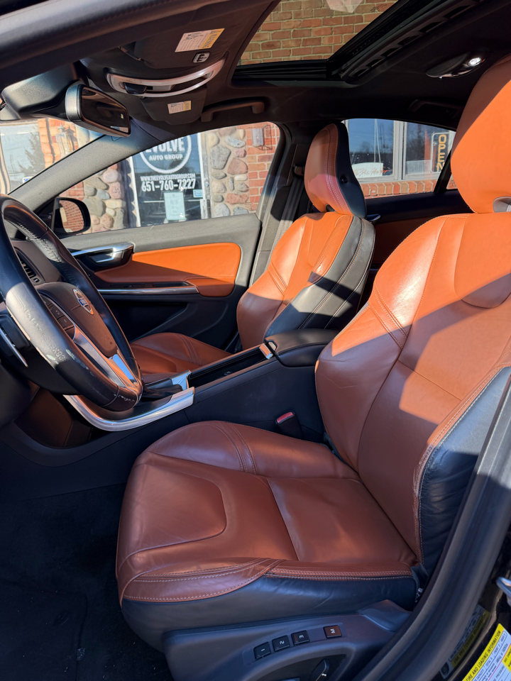 Volvo S60 T5 Premier 4D Sedan AWD 2015