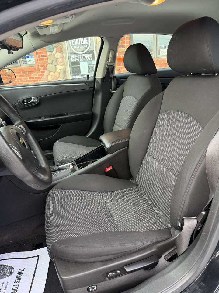 Chevrolet Malibu 1LT 2012