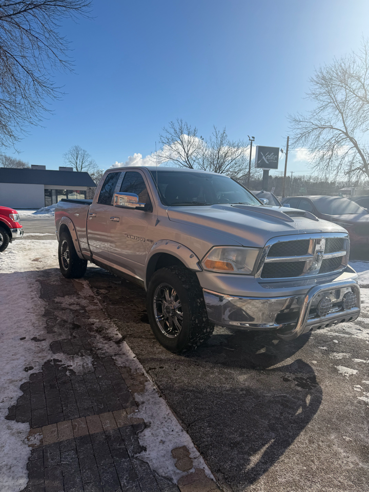 RAM 1500 SLT Quad Cab 4WD 2011