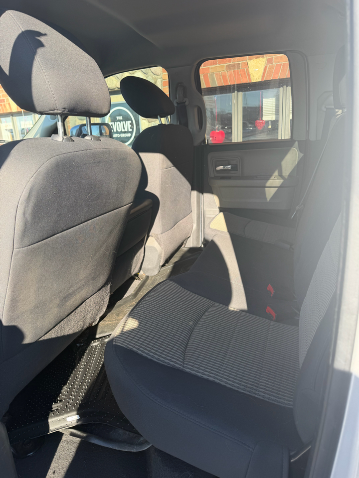 RAM 1500 SLT Quad Cab 4WD 2011