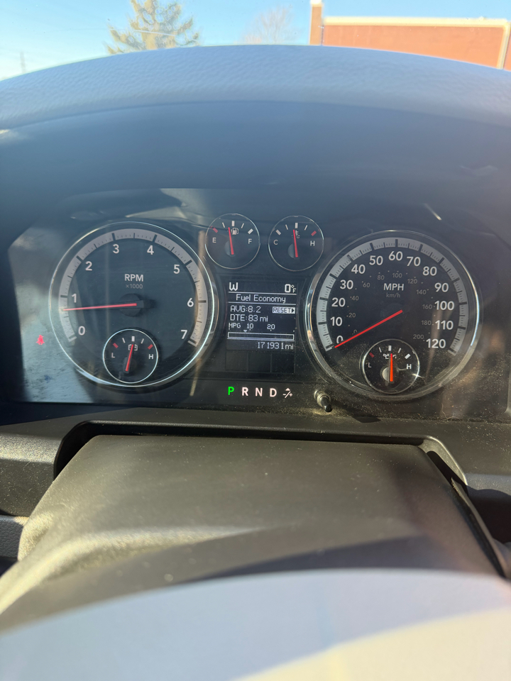 RAM 1500 SLT Quad Cab 4WD 2011