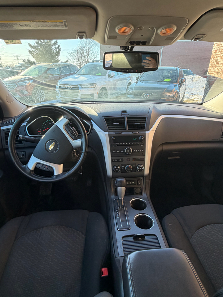 Chevrolet Traverse LT AWD 2012