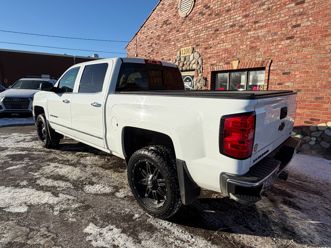 Chevrolet Silverado 1500 LTZ Crew Cab 4WD 2015