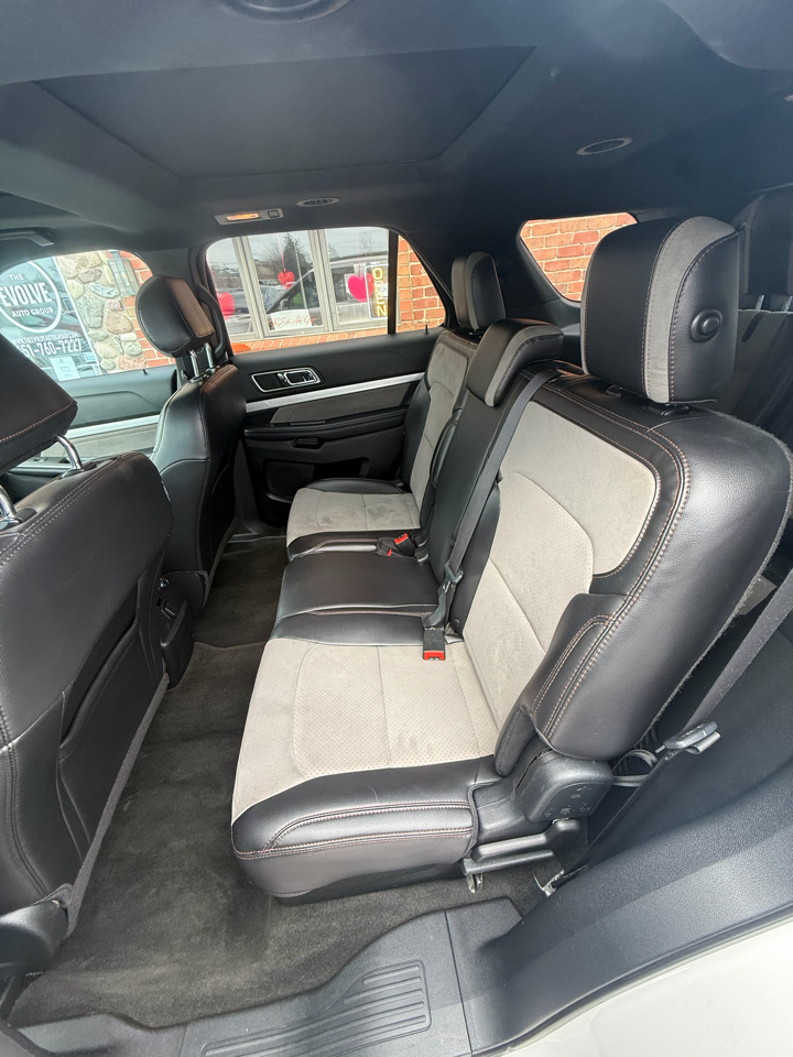 Ford Explorer XLT 4WD 2017