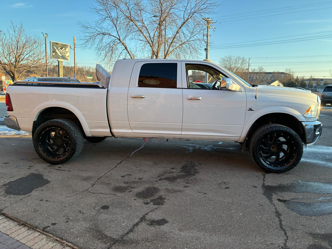 RAM 3500 4WD Mega Cab 160.5" Laramie 2011