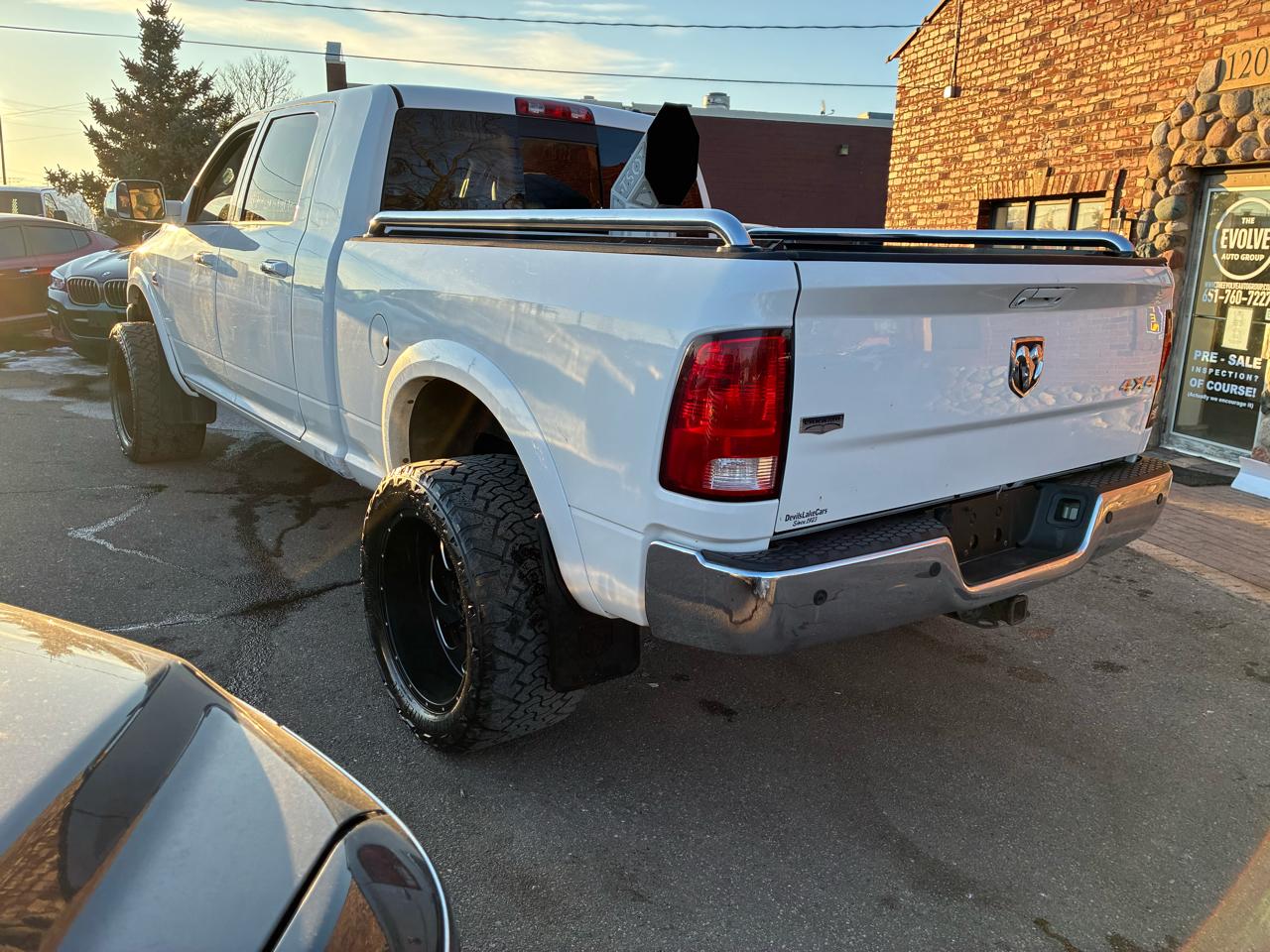 RAM 3500 4WD Mega Cab 160.5" Laramie 2011