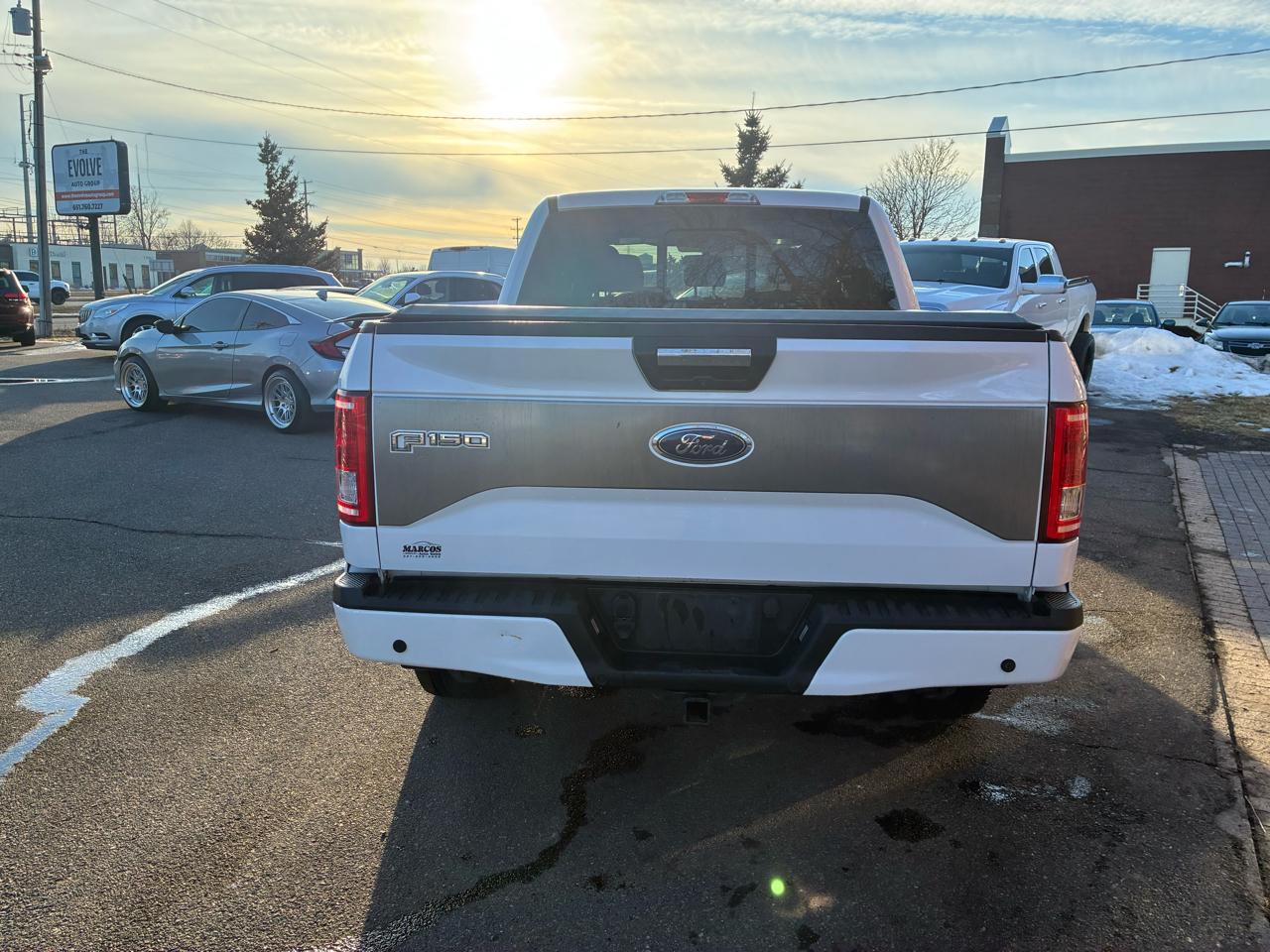 Ford F-150 XLT 4WD SuperCrew 5.5' Box 2015