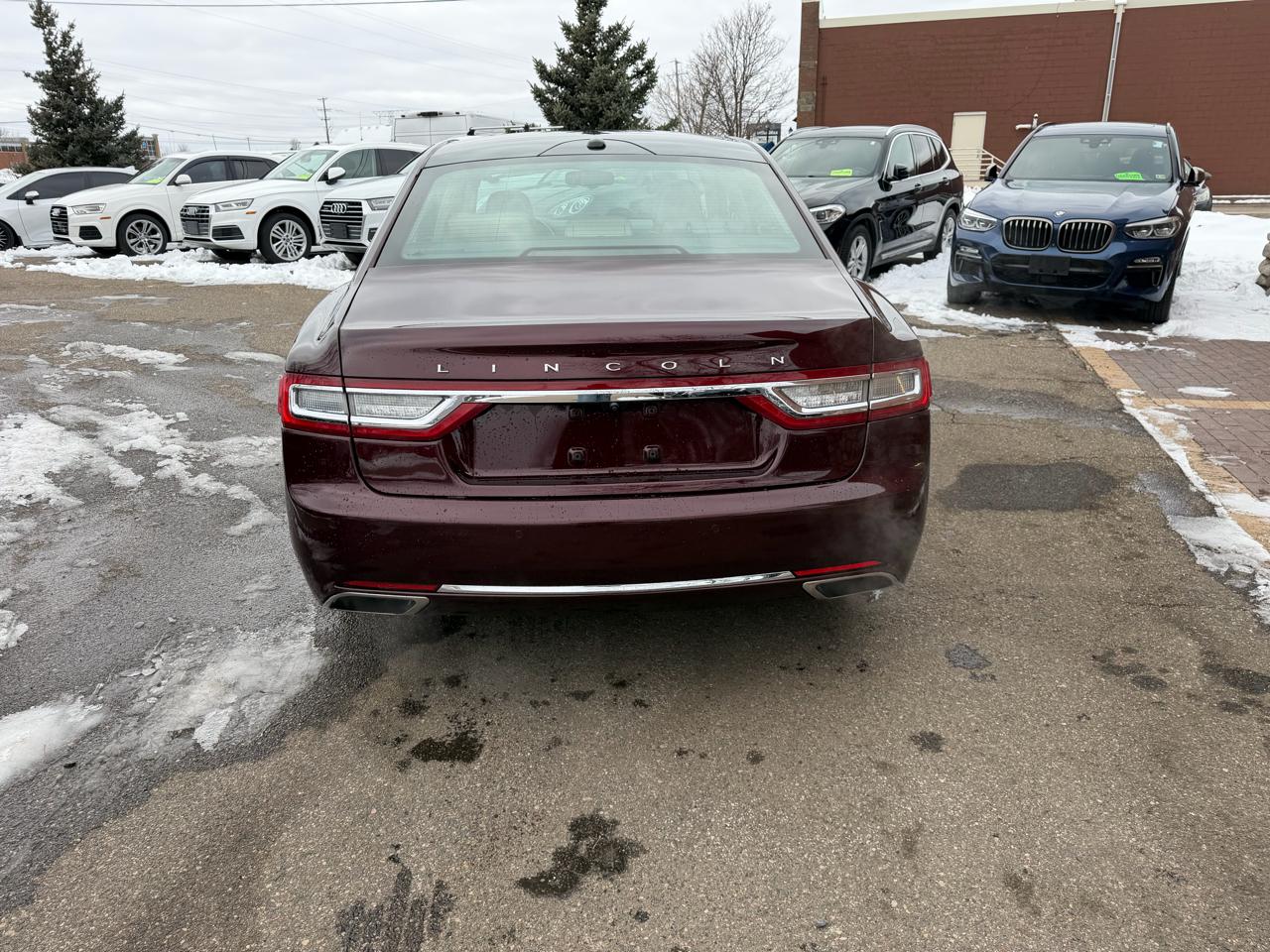 Lincoln Continental Reserve AWD 2017