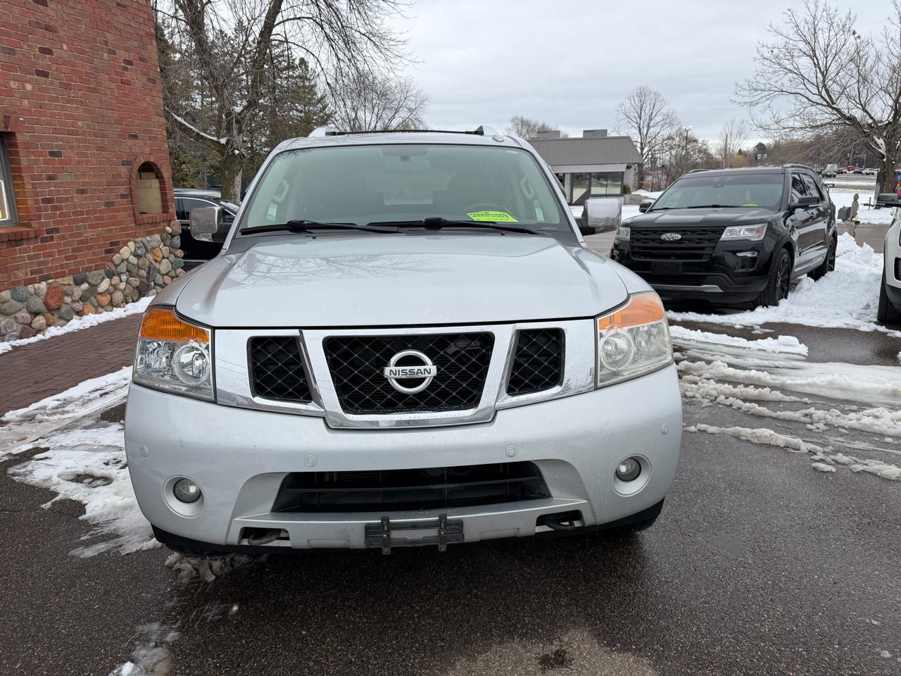 Nissan Armada Platinum 4WD 2014