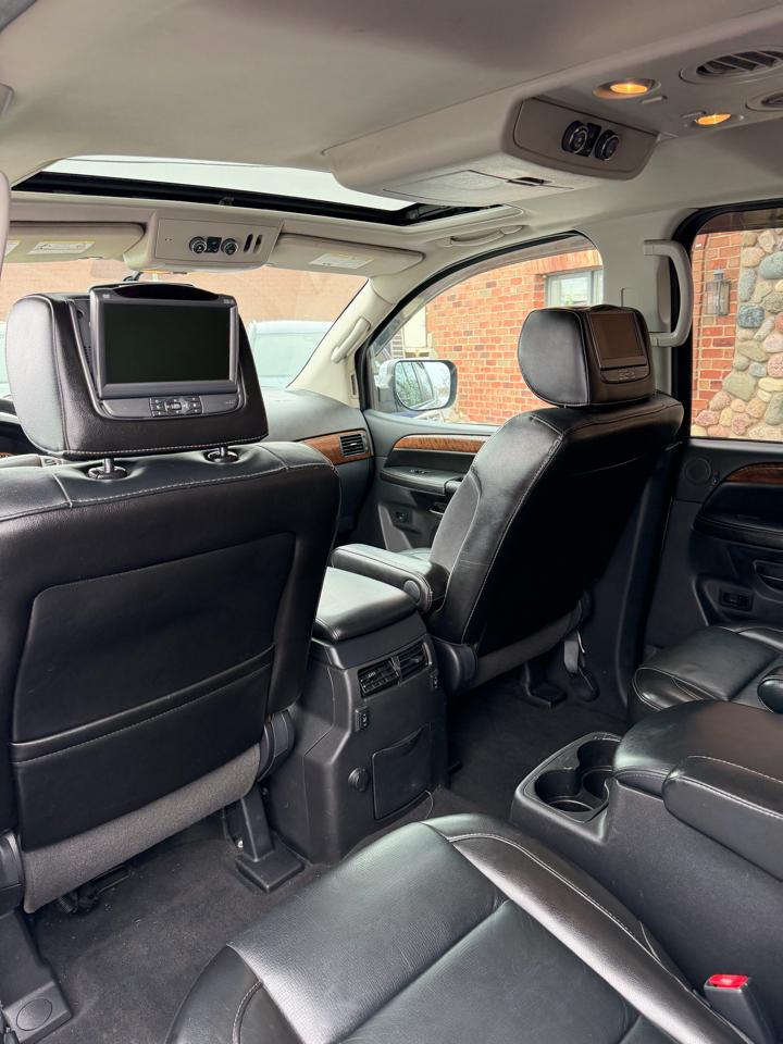 Nissan Armada Platinum 4WD 2014