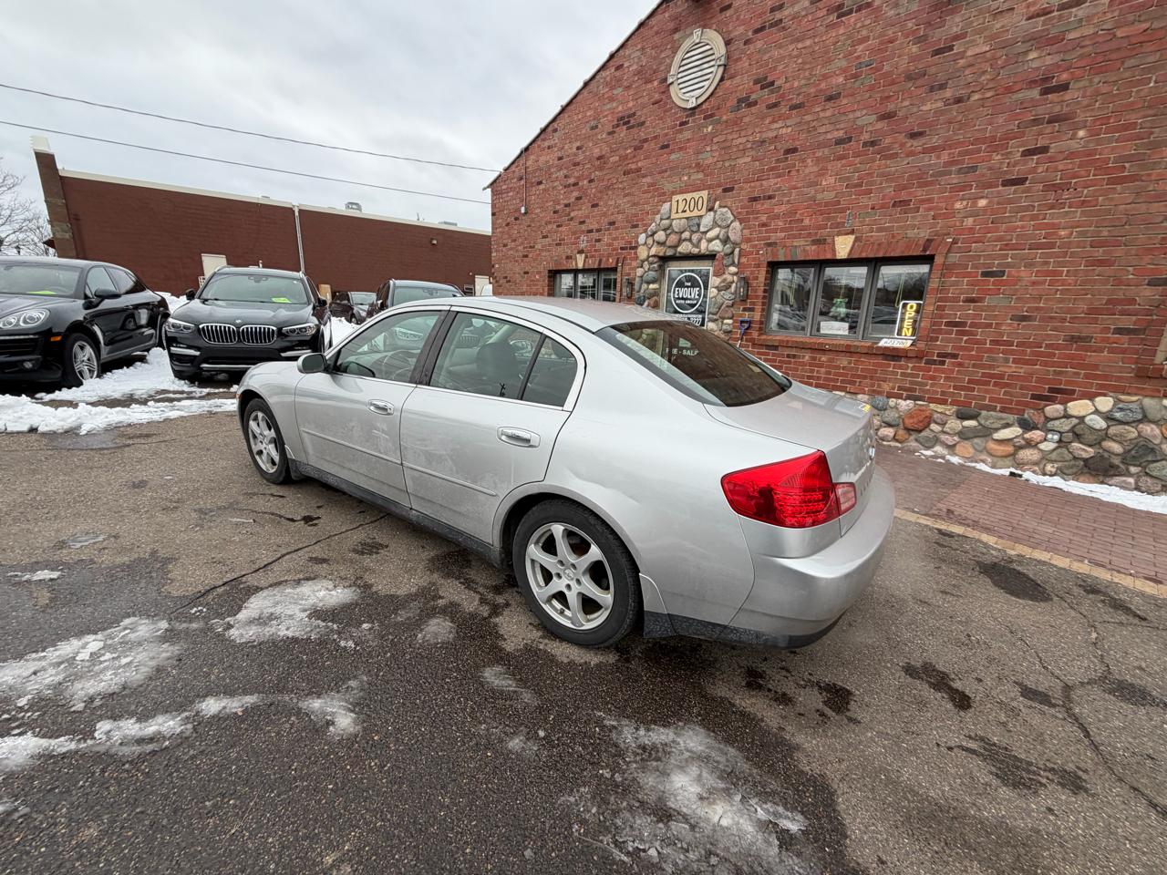 Infiniti G35 Sedan AWD with Leather 2004