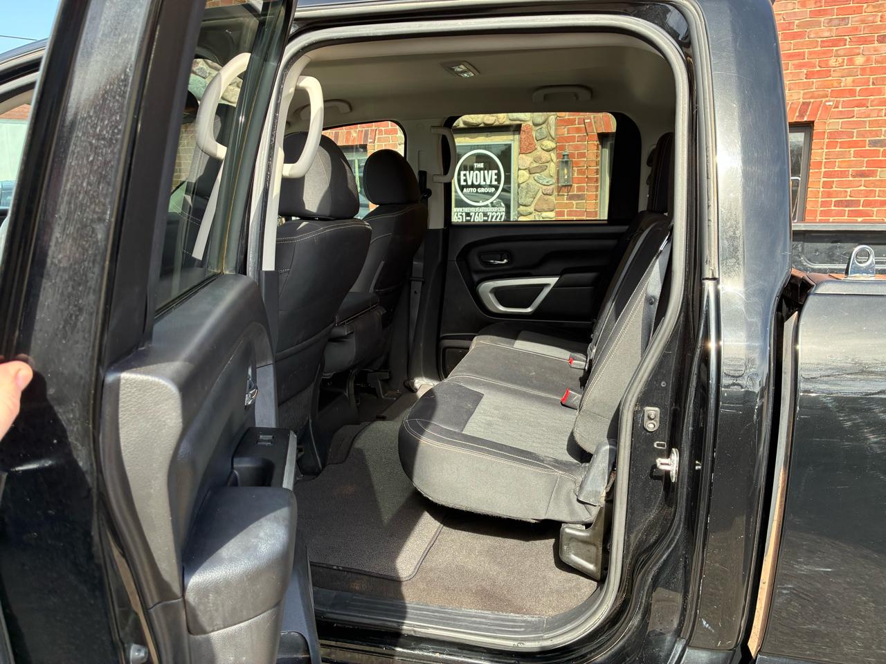 Nissan Titan XD S Crew Cab 4WD 2018