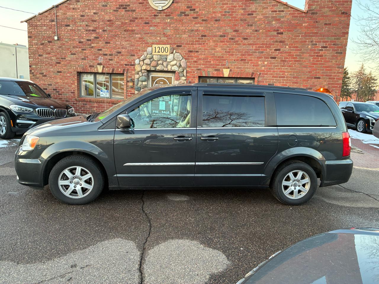 Chrysler Town & Country Touring 2012