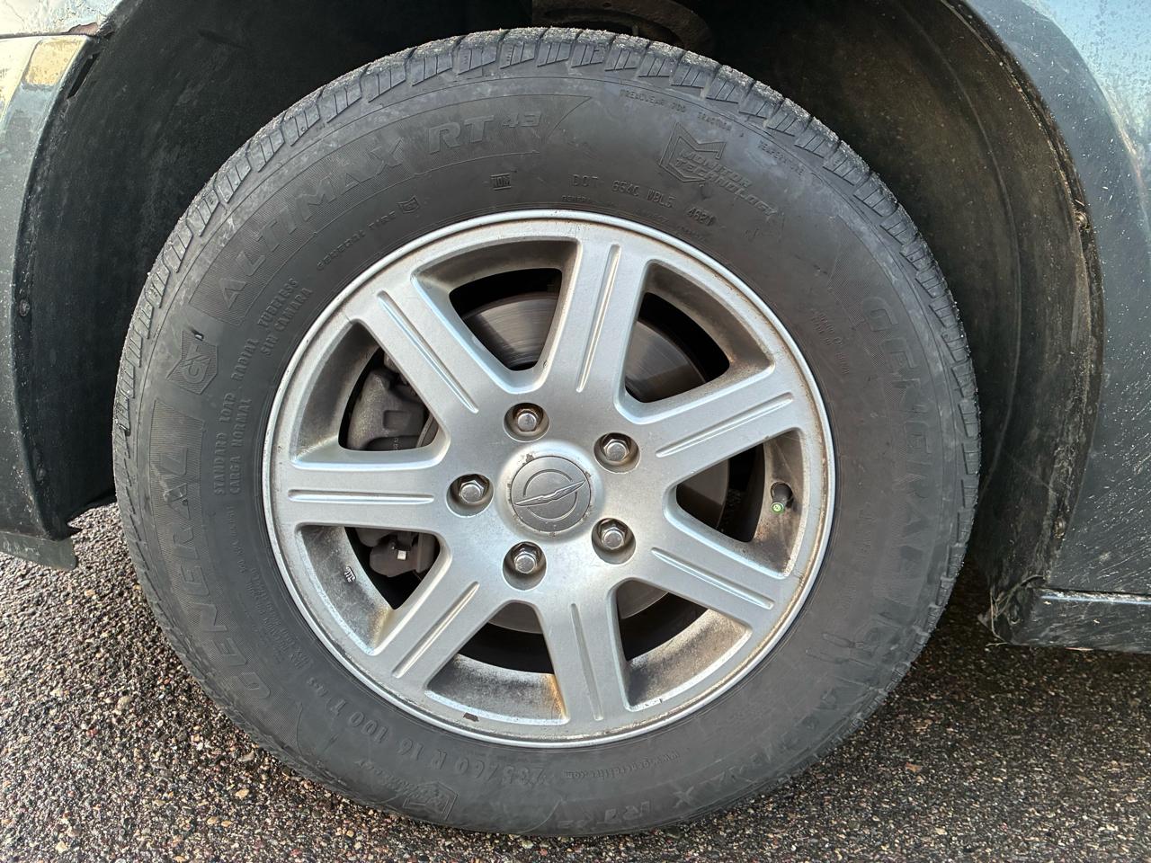 Chrysler Town & Country Touring 2012