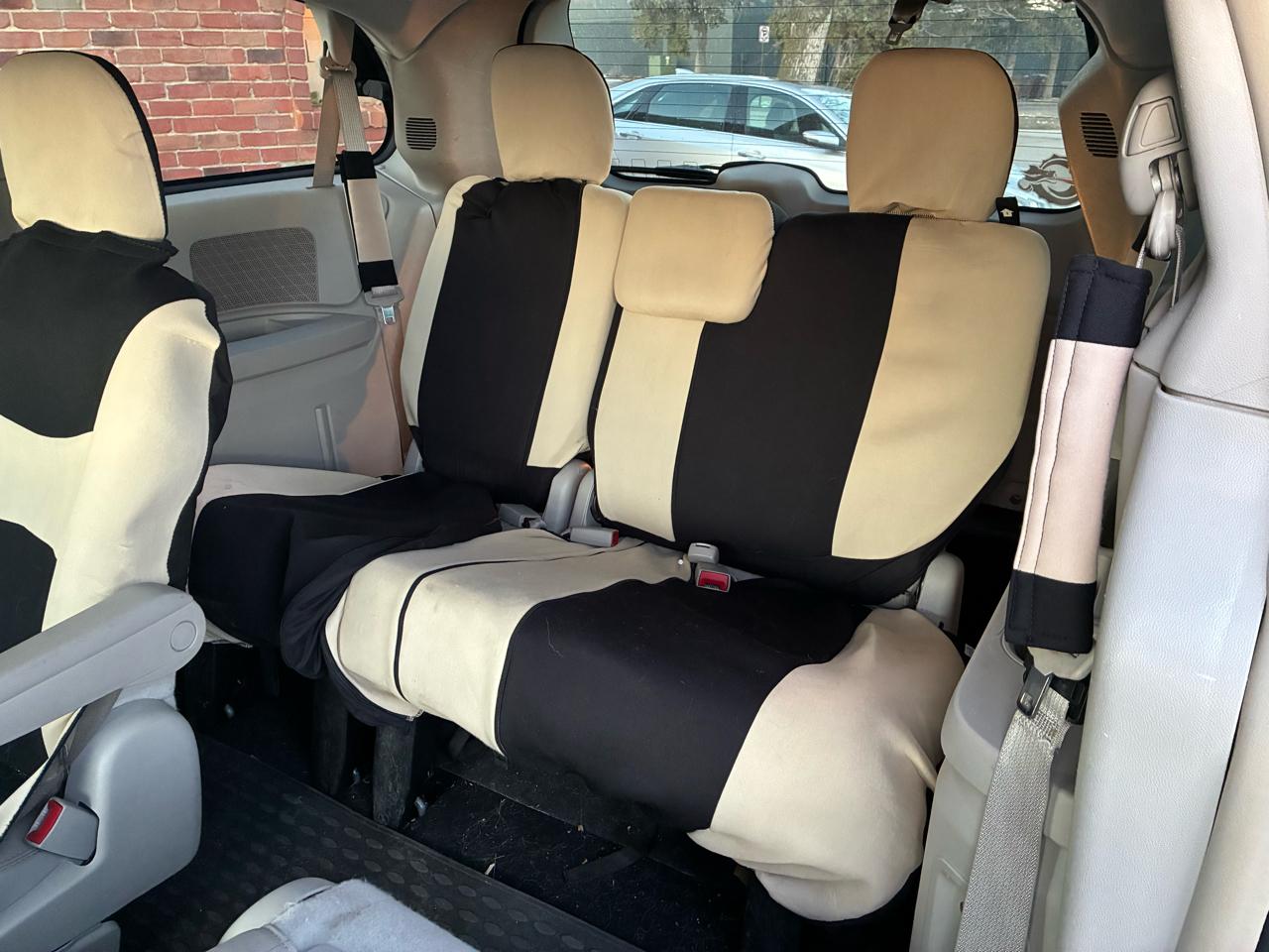 Chrysler Town & Country Touring 2012