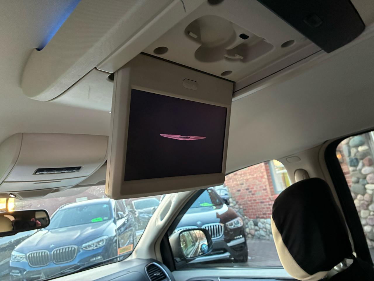 Chrysler Town & Country Touring 2012