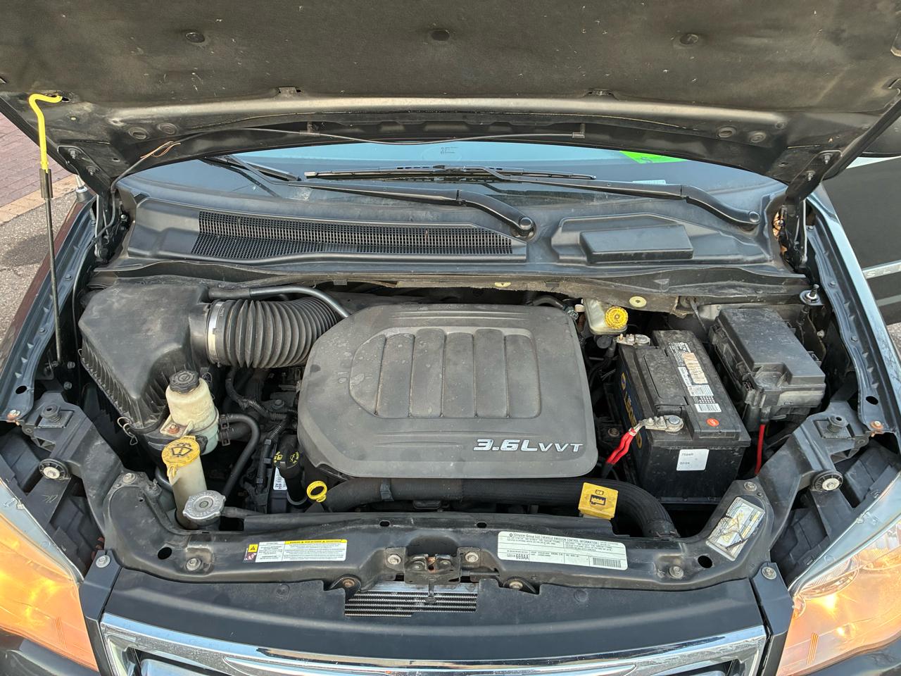 Chrysler Town & Country Touring 2012