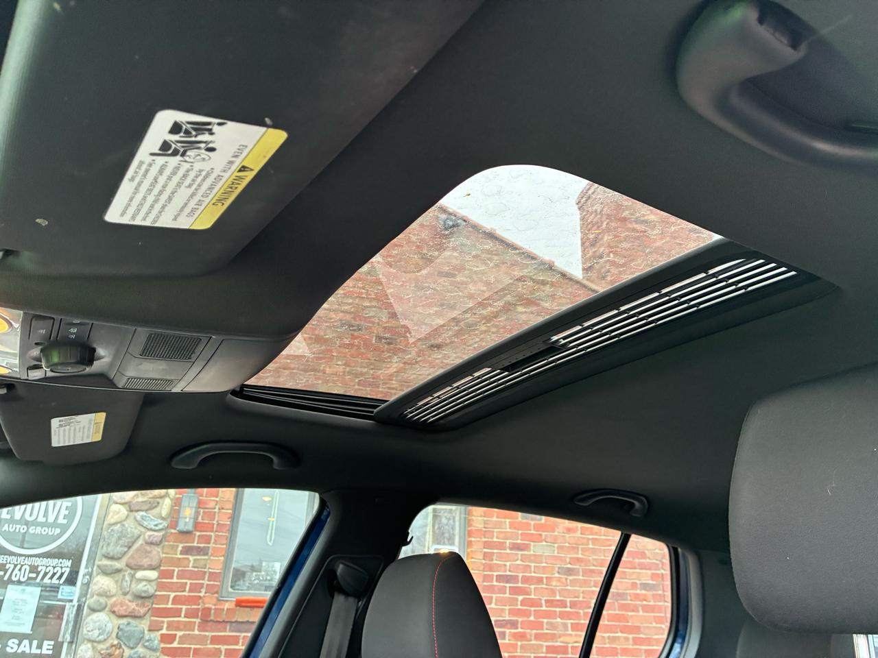 Volkswagen GTI 4-door 2012