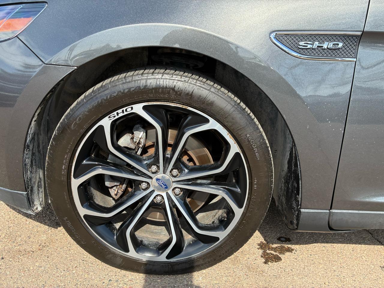 Ford Taurus SHO AWD 2019