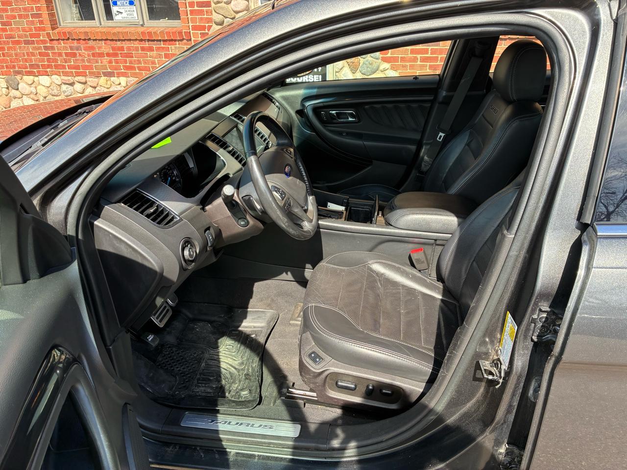 Ford Taurus SHO AWD 2019