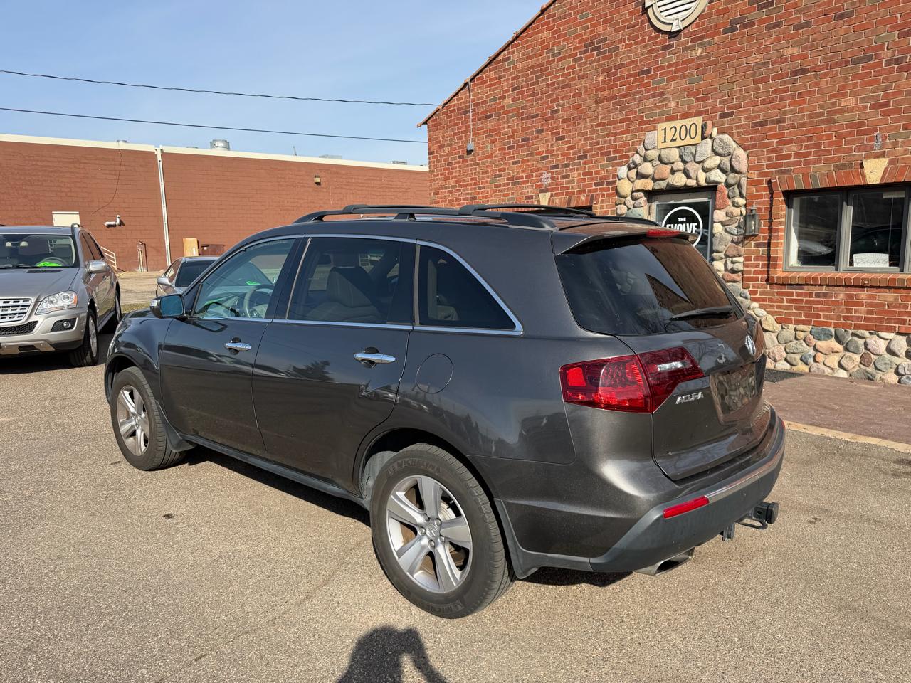 Acura MDX 6-Spd AT w/Tech and Entertainment Package 2012