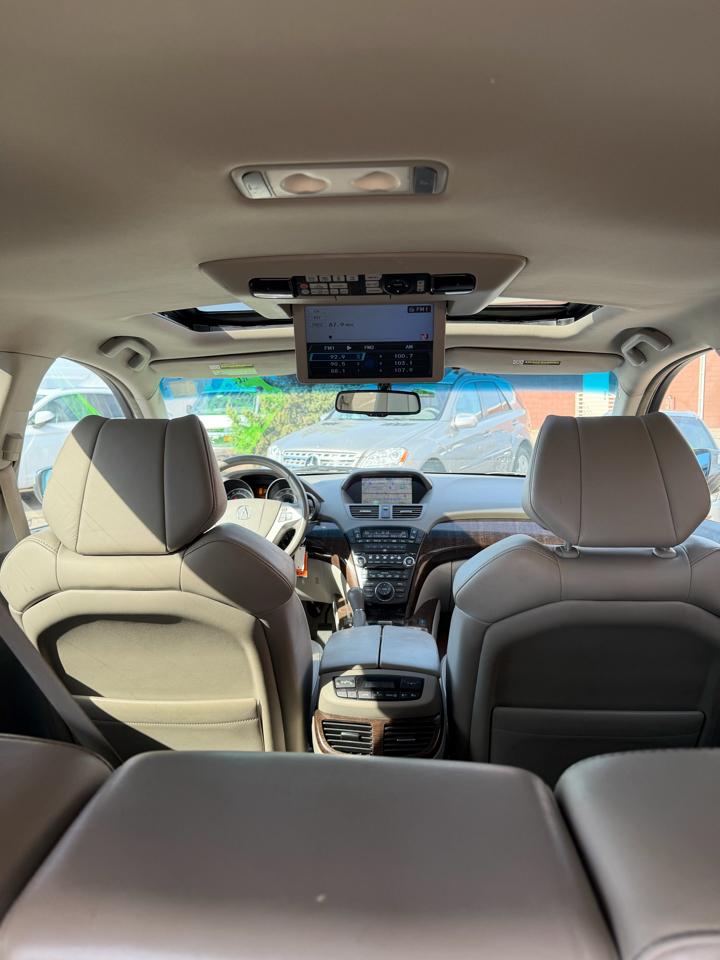 Acura MDX 6-Spd AT w/Tech and Entertainment Package 2012