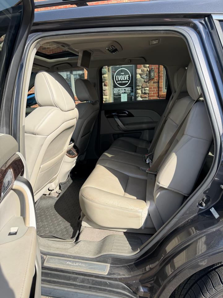 Acura MDX 6-Spd AT w/Tech and Entertainment Package 2012
