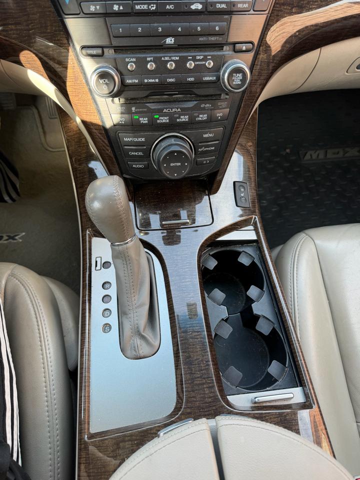 Acura MDX 6-Spd AT w/Tech and Entertainment Package 2012